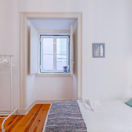 Spacious, Bright And Sunny Apartment, By Timecooler リスボン エクステリア 写真