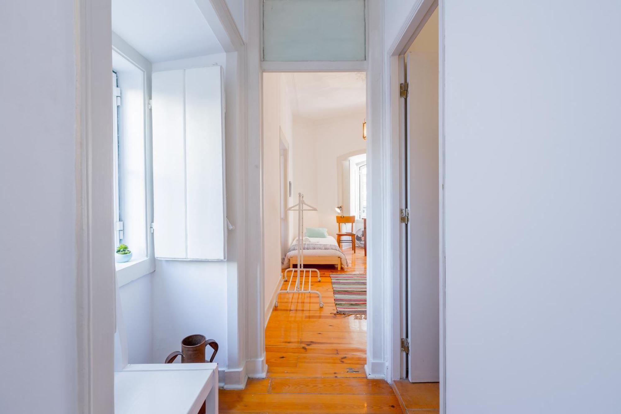 Spacious, Bright And Sunny Apartment, By Timecooler リスボン エクステリア 写真