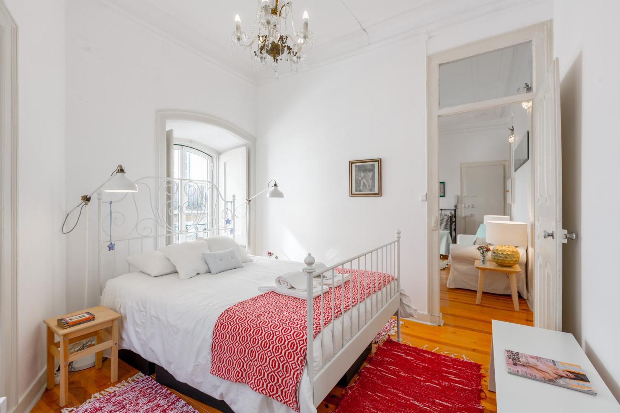 Spacious, Bright And Sunny Apartment, By Timecooler リスボン エクステリア 写真