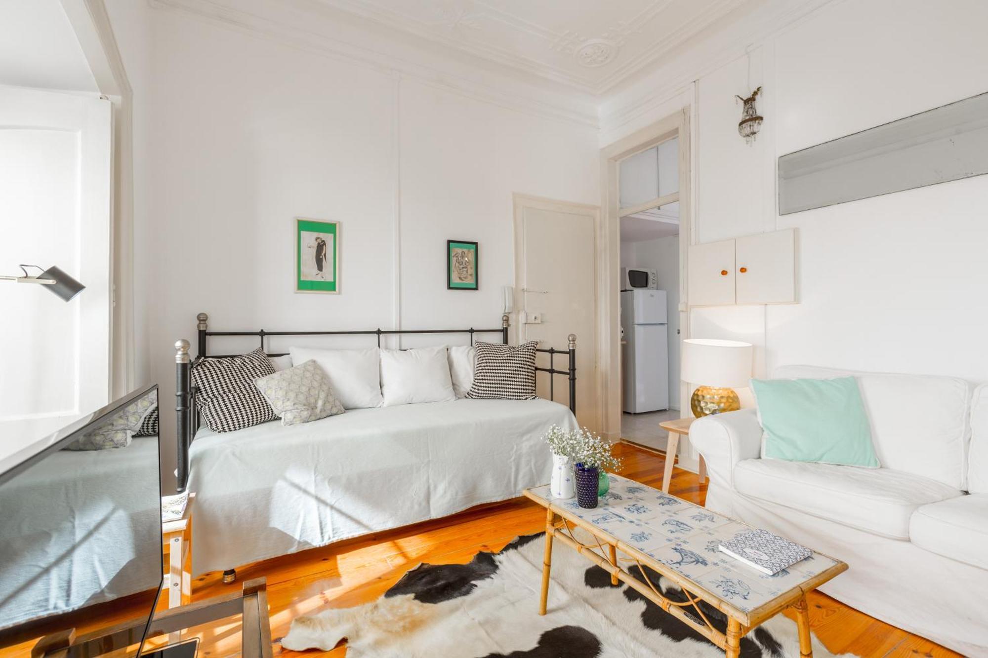 Spacious, Bright And Sunny Apartment, By Timecooler リスボン エクステリア 写真